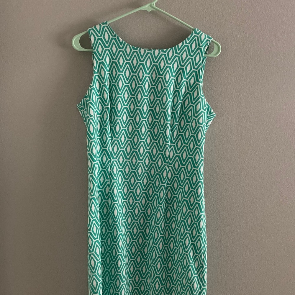 Super cute white and teal dress!